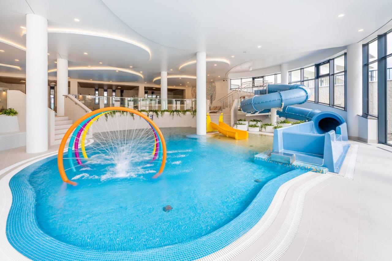 Apartament Bryza Polanki Aqua コウォブジェク エクステリア 写真